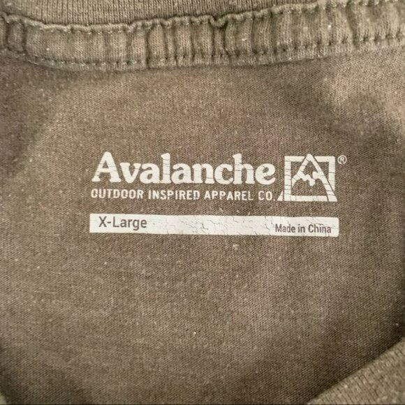 Avalanche mens size xl short sleeve graphic tee with bear and trees - Picture 4 of 8